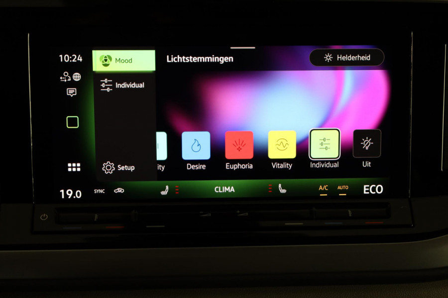 Volkswagen Multivan 1.5 eHybrid L2 Bulli Edition 4Motion 7 persoons | Trekhaak | Assistentiepakket | Verwarmbare voorstoelen