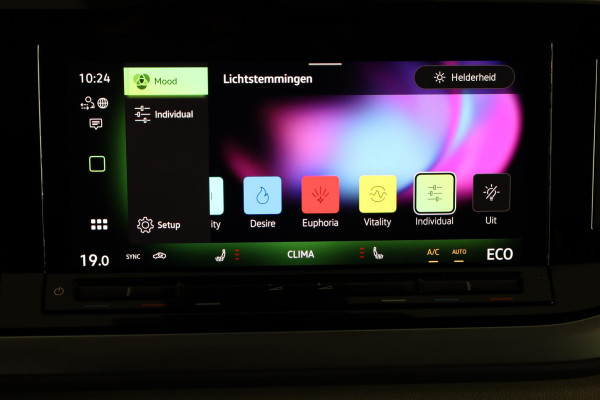Volkswagen Multivan 1.5 eHybrid L2 Bulli Edition 4Motion 7 persoons | Trekhaak | Assistentiepakket | Verwarmbare voorstoelen
