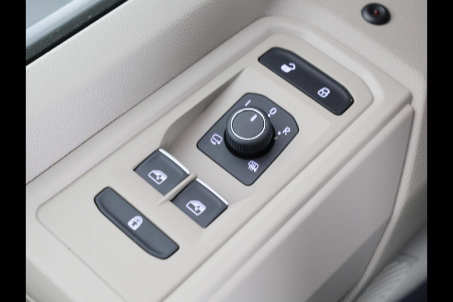 Volkswagen Multivan 1.5 eHybrid L2 Bulli Edition 4Motion 7 persoons | Trekhaak | Assistentiepakket | Verwarmbare voorstoelen