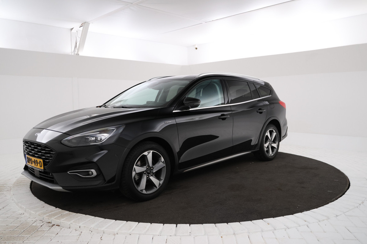Ford FOCUS Wagon 1.5 EcoBlue ST Line X Business Trekhaak, Leer, Apple Carplay, Airco, PDC, Camera Ford FOCUS Wagon 1.5 EcoBlue ST Line X Business Trekhaak, Leer, Apple Carplay, Airco, PDC, Camera