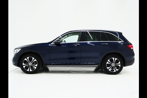 Mercedes-Benz GLC 300e 4MATIC | Panoramadak | Luchtvering | 360 | Keyless | Stoelverwarming | Carplay