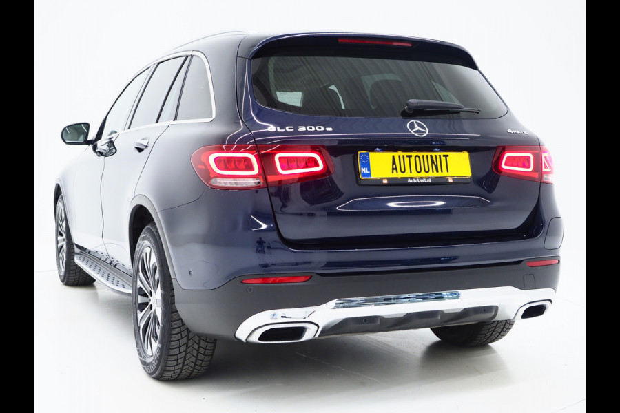 Mercedes-Benz GLC 300e 4MATIC | Panoramadak | Luchtvering | 360 | Keyless | Stoelverwarming | Carplay