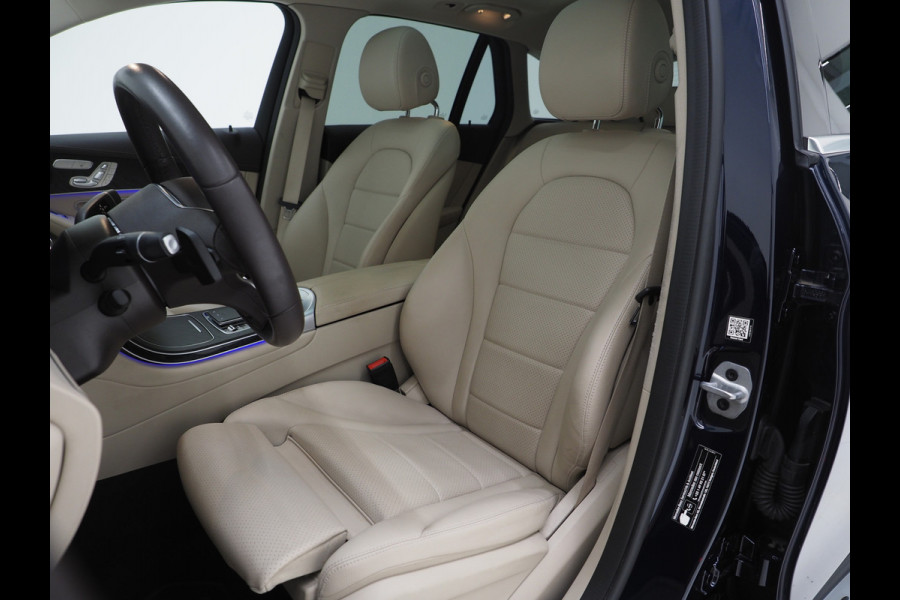 Mercedes-Benz GLC 300e 4MATIC | Panoramadak | Luchtvering | 360 | Keyless | Stoelverwarming | Carplay