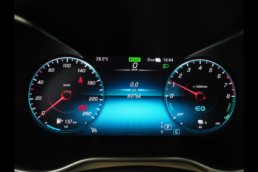 Mercedes-Benz GLC 300e 4MATIC | Panoramadak | Luchtvering | 360 | Keyless | Stoelverwarming | Carplay