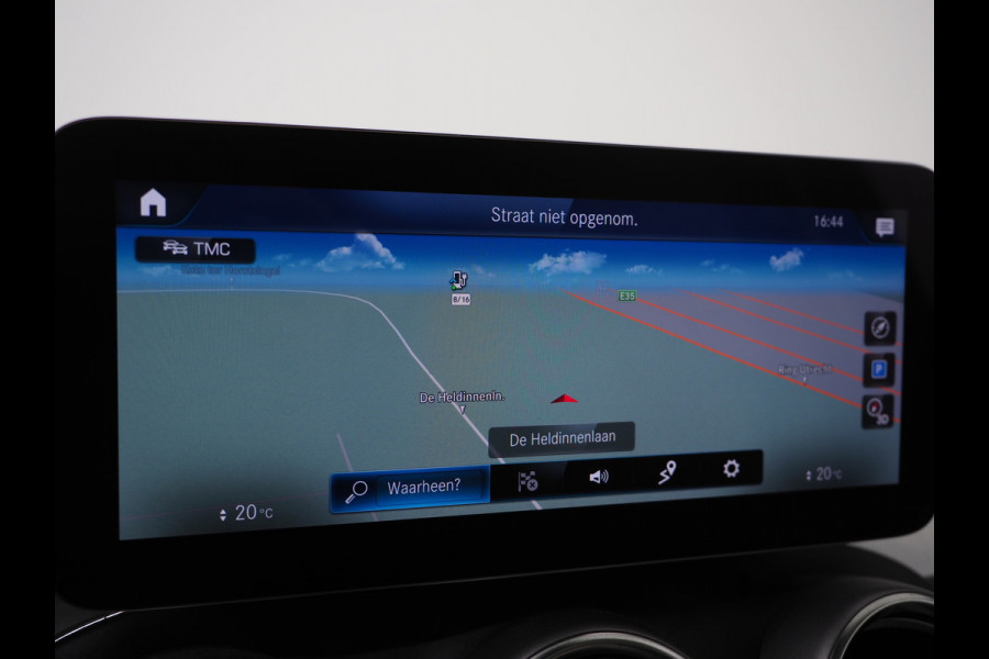 Mercedes-Benz GLC 300e 4MATIC | Panoramadak | Luchtvering | 360 | Keyless | Stoelverwarming | Carplay