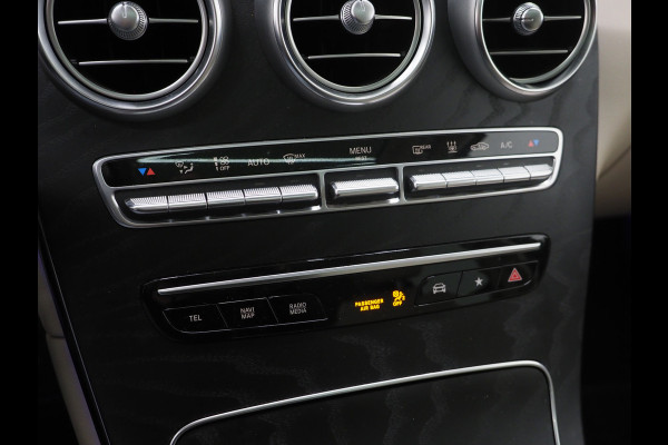 Mercedes-Benz GLC 300e 4MATIC | Panoramadak | Luchtvering | 360 | Keyless | Stoelverwarming | Carplay