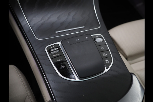 Mercedes-Benz GLC 300e 4MATIC | Panoramadak | Luchtvering | 360 | Keyless | Stoelverwarming | Carplay