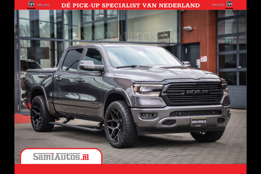 Dodge Ram 1500 Laramie Night 5,7 V8 402PK | Krachtige Hemi | Zeer Rijk Uitgevoerd | Comfortabele Dubbele Cabine met Royale 5 Zitplaatsen | BPM vrij | Nu Leverbaar uit Voorraad | Voorraad Nr 2371 - 2297