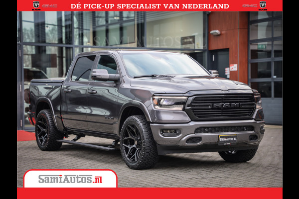 Dodge Ram 1500 Laramie Night 5,7 V8 402PK | Krachtige Hemi | Zeer Rijk Uitgevoerd | Comfortabele Dubbele Cabine met Royale 5 Zitplaatsen | BPM vrij | Nu Leverbaar uit Voorraad | Voorraad Nr 2371 - 2297