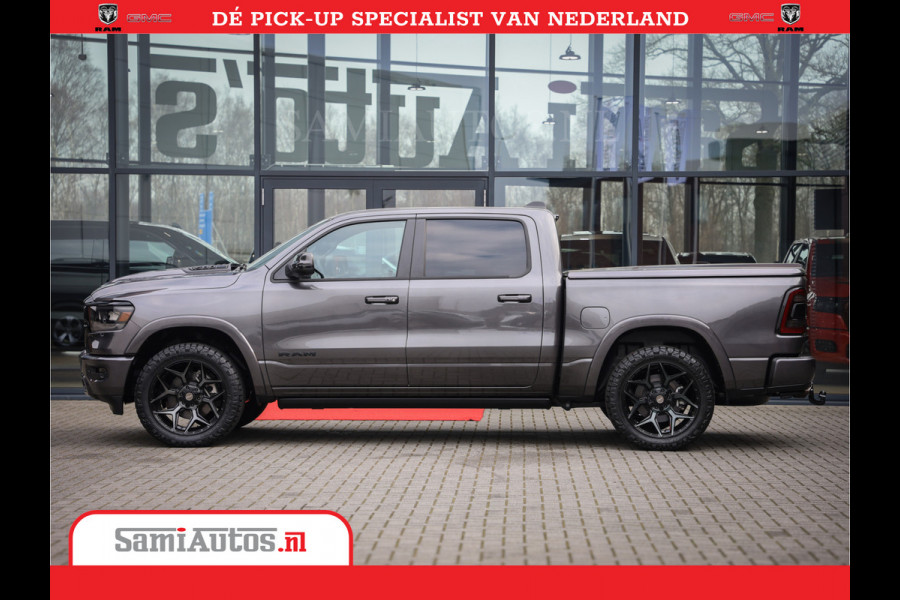 Dodge Ram 1500 Laramie Night 5,7 V8 402PK | Krachtige Hemi | Zeer Rijk Uitgevoerd | Comfortabele Dubbele Cabine met Royale 5 Zitplaatsen | BPM vrij | Nu Leverbaar uit Voorraad | Voorraad Nr 2371 - 2297