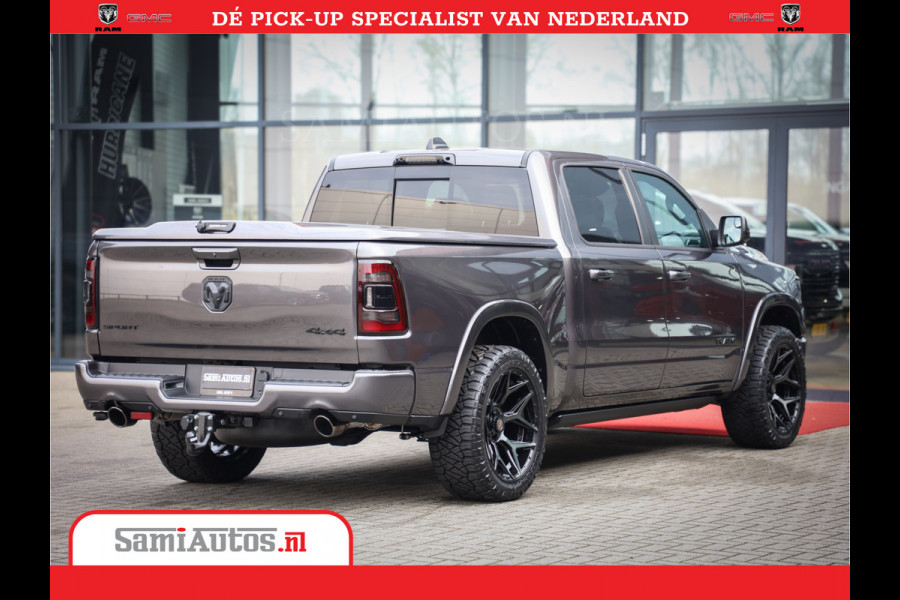Dodge Ram 1500 Laramie Night 5,7 V8 402PK | Krachtige Hemi | Zeer Rijk Uitgevoerd | Comfortabele Dubbele Cabine met Royale 5 Zitplaatsen | BPM vrij | Nu Leverbaar uit Voorraad | Voorraad Nr 2371 - 2297