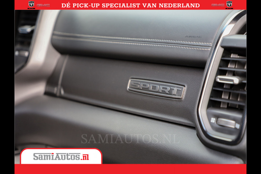 Dodge Ram 1500 Laramie Night 5,7 V8 402PK | Krachtige Hemi | Zeer Rijk Uitgevoerd | Comfortabele Dubbele Cabine met Royale 5 Zitplaatsen | BPM vrij | Nu Leverbaar uit Voorraad | Voorraad Nr 2371 - 2297