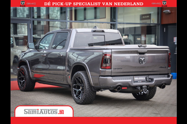 Dodge Ram 1500 Laramie Night 5,7 V8 402PK | Krachtige Hemi | Zeer Rijk Uitgevoerd | Comfortabele Dubbele Cabine met Royale 5 Zitplaatsen | BPM vrij | Nu Leverbaar uit Voorraad | Voorraad Nr 2371 - 2297