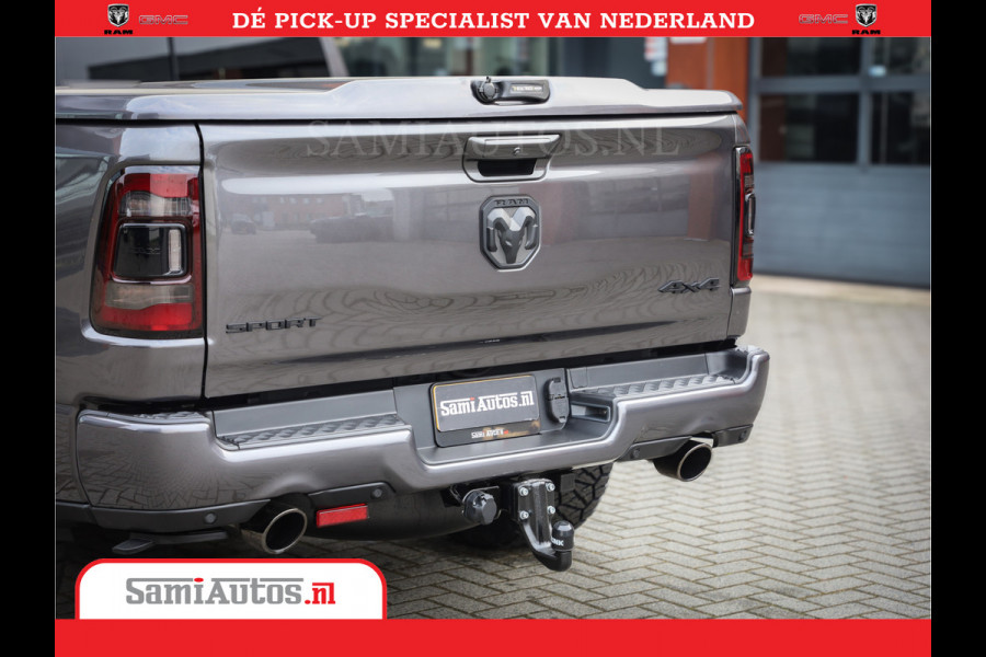 Dodge Ram 1500 Laramie Night 5,7 V8 402PK | Krachtige Hemi | Zeer Rijk Uitgevoerd | Comfortabele Dubbele Cabine met Royale 5 Zitplaatsen | BPM vrij | Nu Leverbaar uit Voorraad | Voorraad Nr 2371 - 2297