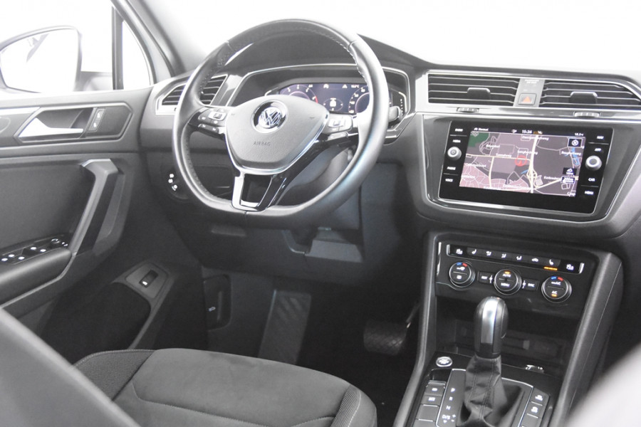 Volkswagen Tiguan 1.5 TSI R-Line DSG *Virtual Cockpit*LED*Camera*
