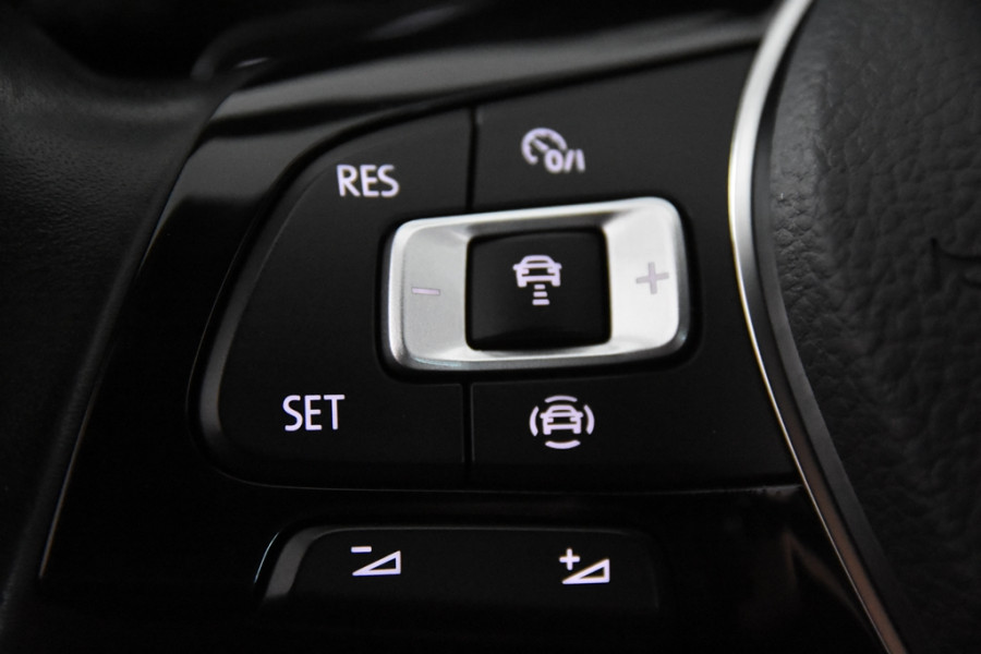 Volkswagen Tiguan 1.5 TSI R-Line DSG *Virtual Cockpit*LED*Camera*