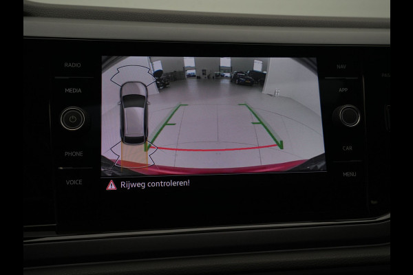 Volkswagen Taigo 1.5 TSI 150pk DSG R-Line Panorama Camera Keyless Carplay Navigatie Sideassist
