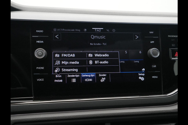 Volkswagen Taigo 1.5 TSI 150pk DSG R-Line Panorama Camera Keyless Carplay Navigatie Sideassist