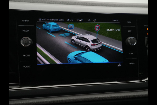 Volkswagen Taigo 1.5 TSI 150pk DSG R-Line Panorama Camera Keyless Carplay Navigatie Sideassist