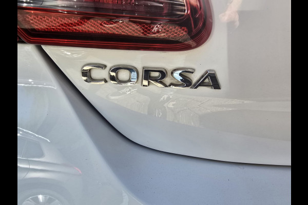 Opel Corsa 1.4 Favourite | 1E EIGENAAR | 12MND GARANTIE | AIRCO | NAVI | CRUISE