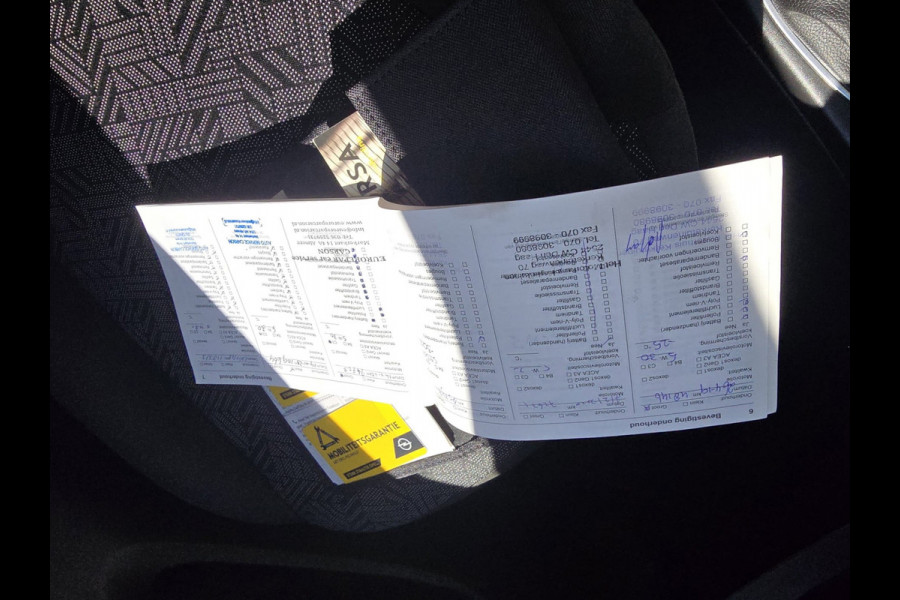 Opel Corsa 1.4 Favourite | 1E EIGENAAR | 12MND GARANTIE | AIRCO | NAVI | CRUISE