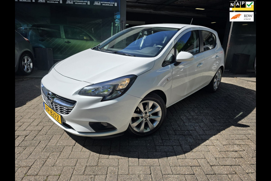 Opel Corsa 1.4 Favourite | 1E EIGENAAR | 12MND GARANTIE | AIRCO | NAVI | CRUISE