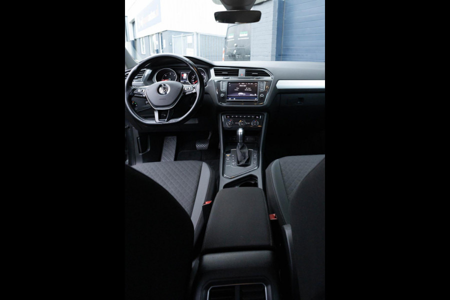 Volkswagen Tiguan 2.0 TDI Highline nieuwe distributie en 4nieuwe banden