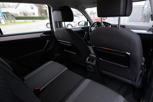 Volkswagen Tiguan 2.0 TDI Highline nieuwe distributie en 4nieuwe banden