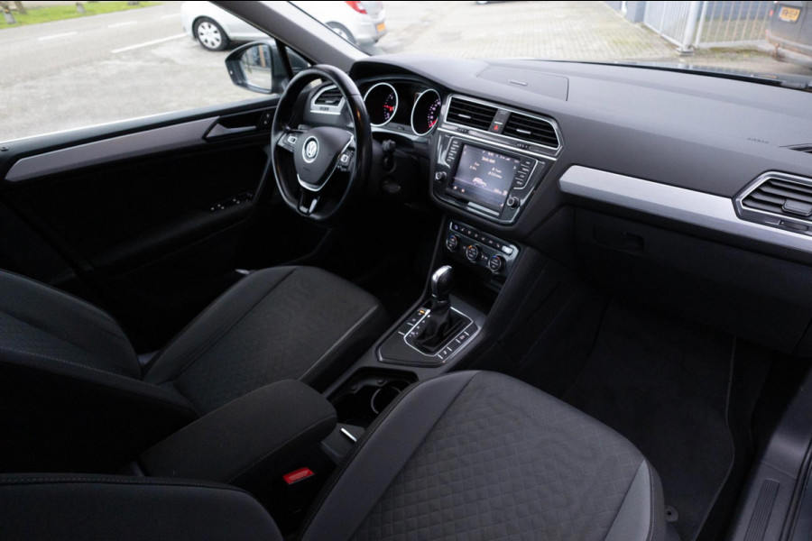 Volkswagen Tiguan 2.0 TDI Highline nieuwe distributie en 4nieuwe banden