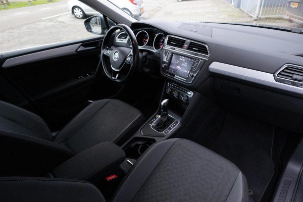 Volkswagen Tiguan 2.0 TDI Highline nieuwe distributie en 4nieuwe banden