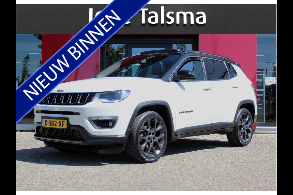 Jeep Compass 1.3T 150 S Automaat Schuif/kantel dak | Volledig lederen bekleding en elektrische voorstoelen Jeep Compass 1.3T 150 S Automaat Schuif/kantel dak | Volledig lederen bekleding en elektrische voorstoelen