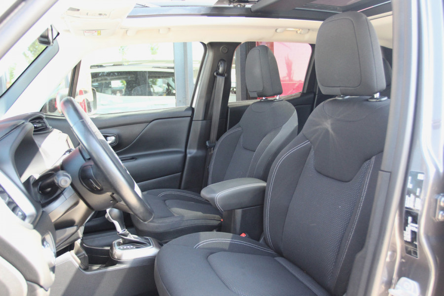 Jeep Renegade 1.3T-e Limited Automaat | Panoramadak | Trekhaak | Camera | Cruise