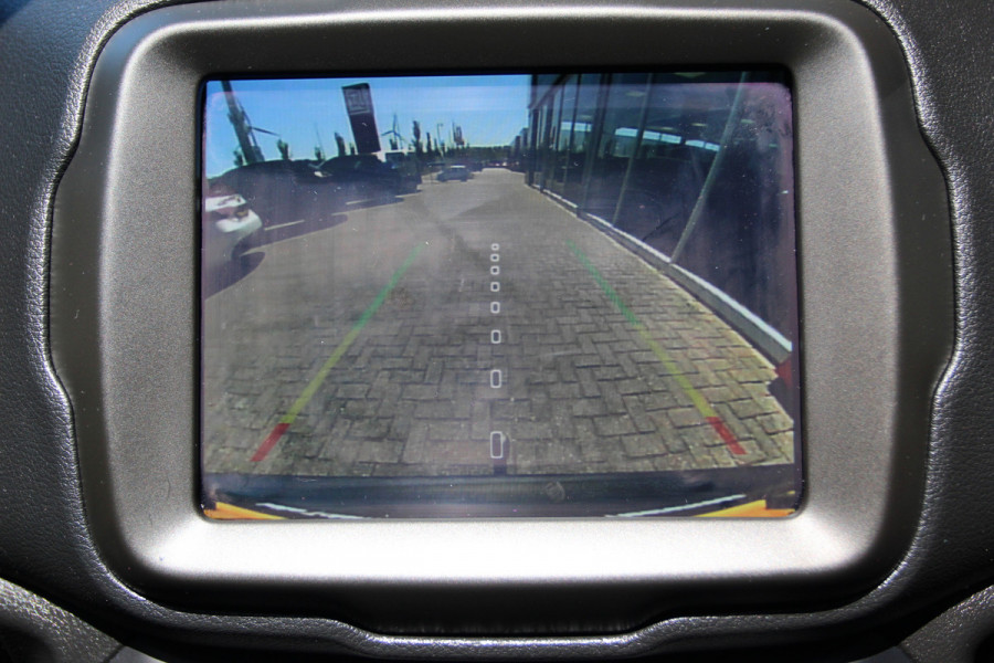Jeep Renegade 1.3T-e Limited Automaat | Panoramadak | Trekhaak | Camera | Cruise