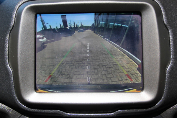 Jeep Renegade 1.3T-e Limited Automaat | Panoramadak | Trekhaak | Camera | Cruise