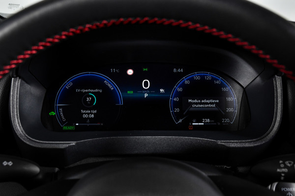 Toyota Yaris Cross 1.5 Hybrid 130 GR Sport Automaat (Nieuw model) | Dig.Cockpit | Adapt.Cruise | Head-up | Stoel+Stuurverw. | 360 Camera | PDC + NAV + App.Connect (Draadloos) | ECC | LM 18" | 3478