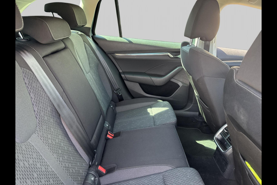 Škoda Octavia Combi 1.0 TSI Business Edition Plus | virtual cockpit | head-up display | memorystoelen | elektrische achterklep | allseason banden