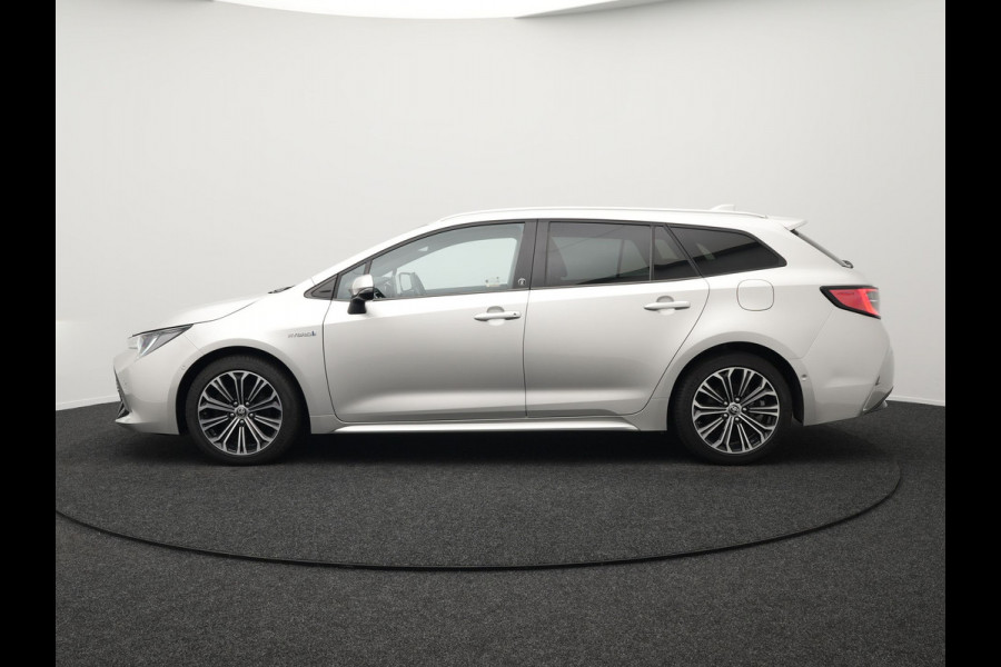 Toyota Corolla Touring Sports 2.0 Hybrid Dynamic 181pk | Adaptive Cruise | LED | Carplay | Stuur & Stoelverwarming | Camera | DAB |