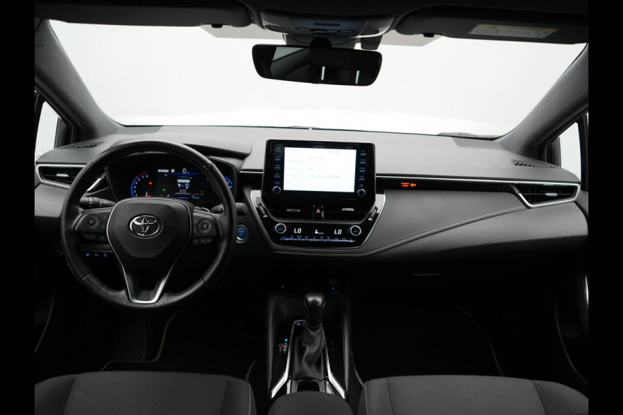 Toyota Corolla Touring Sports 2.0 Hybrid Dynamic 181pk | Adaptive Cruise | LED | Carplay | Stuur & Stoelverwarming | Camera | DAB |