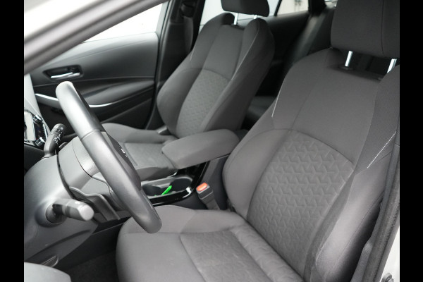 Toyota Corolla Touring Sports 2.0 Hybrid Dynamic 181pk | Adaptive Cruise | LED | Carplay | Stuur & Stoelverwarming | Camera | DAB |