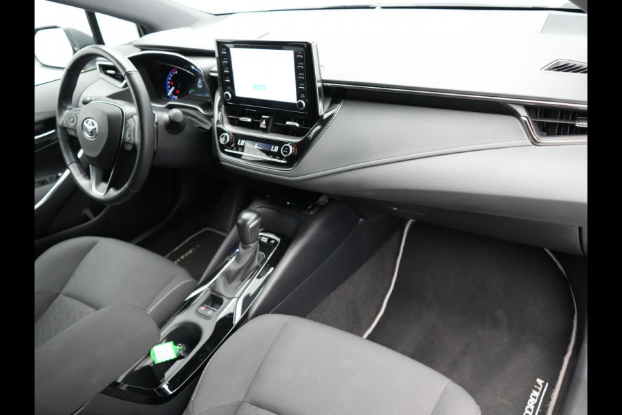 Toyota Corolla Touring Sports 2.0 Hybrid Dynamic 181pk | Adaptive Cruise | LED | Carplay | Stuur & Stoelverwarming | Camera | DAB |