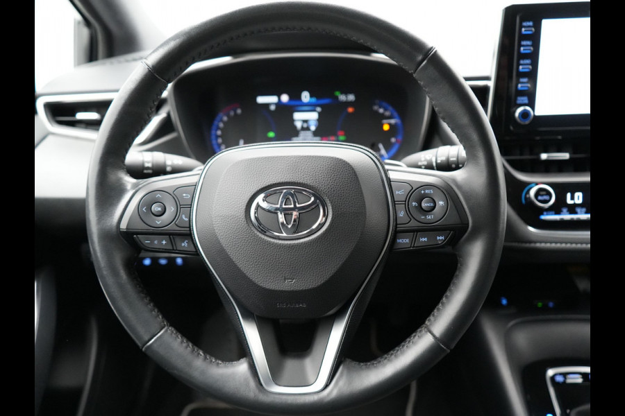 Toyota Corolla Touring Sports 2.0 Hybrid Dynamic 181pk | Adaptive Cruise | LED | Carplay | Stuur & Stoelverwarming | Camera | DAB |