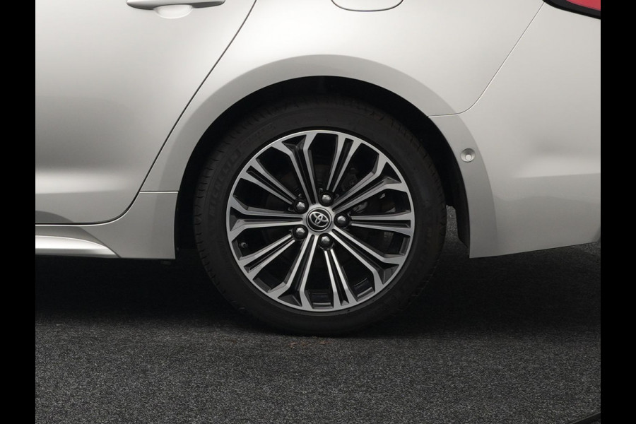 Toyota Corolla Touring Sports 2.0 Hybrid Dynamic 181pk | Adaptive Cruise | LED | Carplay | Stuur & Stoelverwarming | Camera | DAB |
