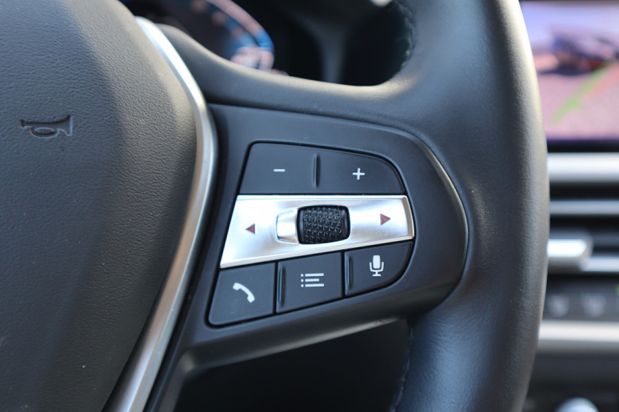 BMW 3 Serie Touring 330e eDrive Edition Leder / Adaptieve Cruise / Elec Stoelen / Stoel verwarm / 1e eigenaar / NL-Auto
