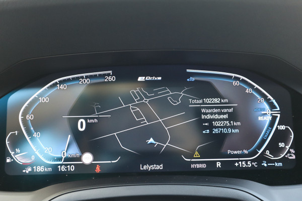 BMW 3 Serie Touring 330e eDrive Edition Leder / Adaptieve Cruise / Elec Stoelen / Stoel verwarm / 1e eigenaar / NL-Auto