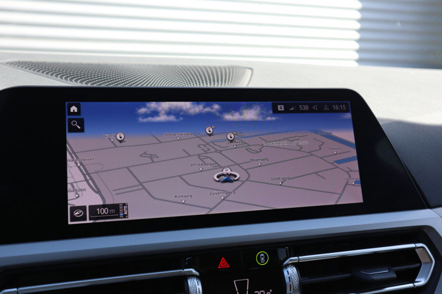 BMW 3 Serie Touring 330e eDrive Edition Leder / Adaptieve Cruise / Elec Stoelen / Stoel verwarm / 1e eigenaar / NL-Auto