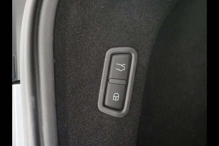 Maserati Levante 2.0 Hybrid GT Launch Edition | One of 200 | Panoramadak | Luchtvering | 360 | Keyless | Adaptive Cruise | Carplay