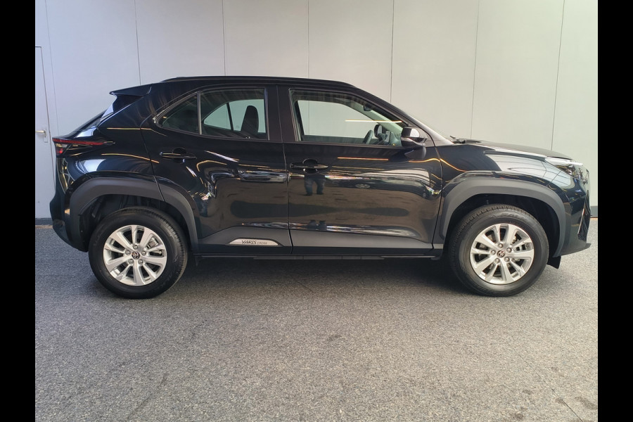 Toyota Yaris Cross 1.5 Hybrid 115 Active Rijklaar + Fabrieksgarantie tot 10-2029 Henk Jongen Auto's in Helmond,  al 50 jaar service zoals 't hoort!