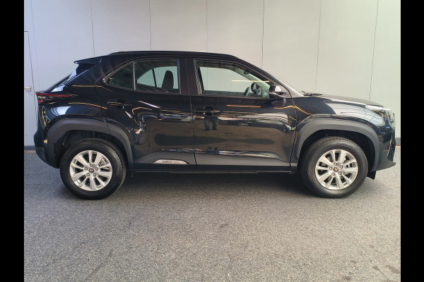 Toyota Yaris Cross 1.5 Hybrid 115 Active Rijklaar + Fabrieksgarantie tot 10-2029 Henk Jongen Auto's in Helmond,  al 50 jaar service zoals 't hoort!
