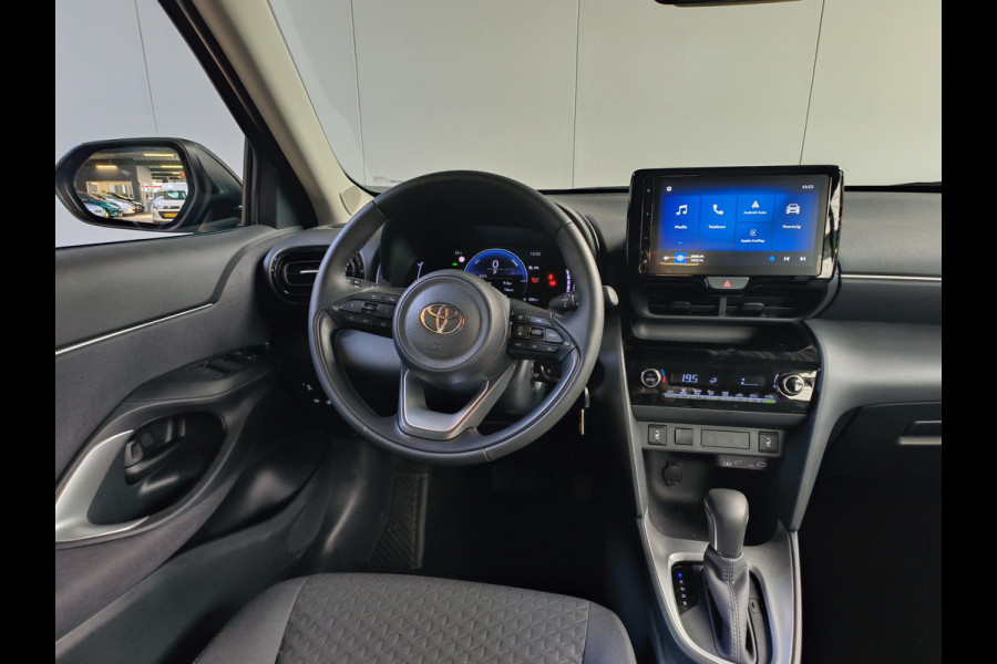 Toyota Yaris Cross 1.5 Hybrid 115 Active Rijklaar + Fabrieksgarantie tot 10-2029 Henk Jongen Auto's in Helmond,  al 50 jaar service zoals 't hoort!