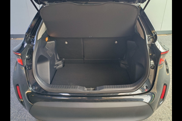 Toyota Yaris Cross 1.5 Hybrid 115 Active Rijklaar + Fabrieksgarantie tot 10-2029 Henk Jongen Auto's in Helmond,  al 50 jaar service zoals 't hoort!